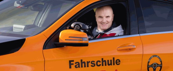 Simon&nbsp;Intlekofer - Fahrschule Drive Point